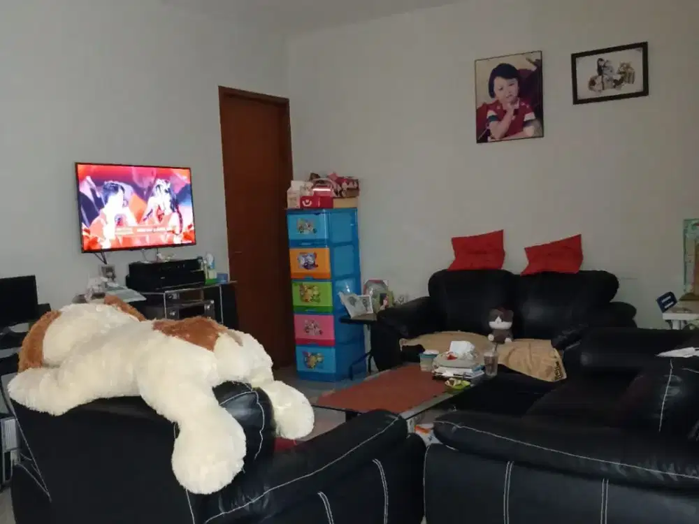 RUMAH BAGUS 2 LANTAI STRATEGIS DEKAT TOL, SEKOLAH SIAP HUNI DI CIMAHI