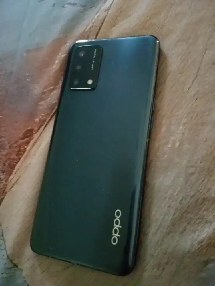 Oppo a74 warna hitam