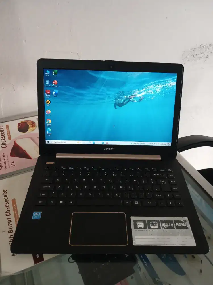 Laptop Acer One Ssd 256