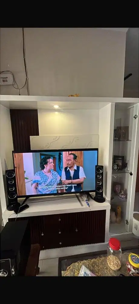 Dijual backdrop lemari tv