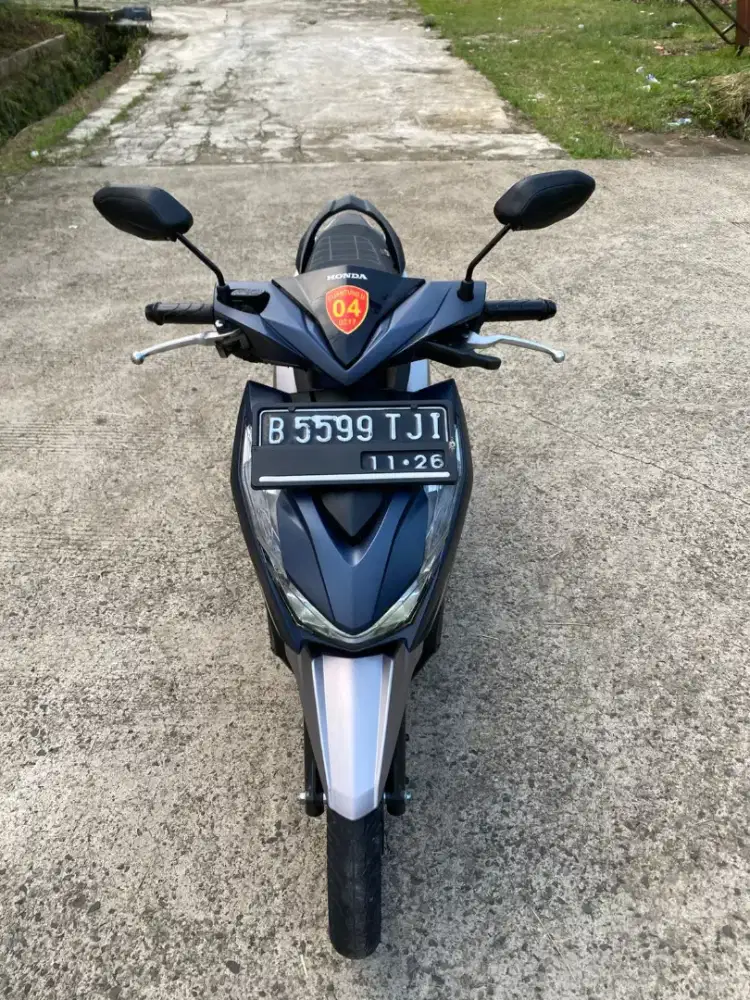 Nia;DP 950K BEAT PLAT B JAKTIM PAJAK HIDUP CASH