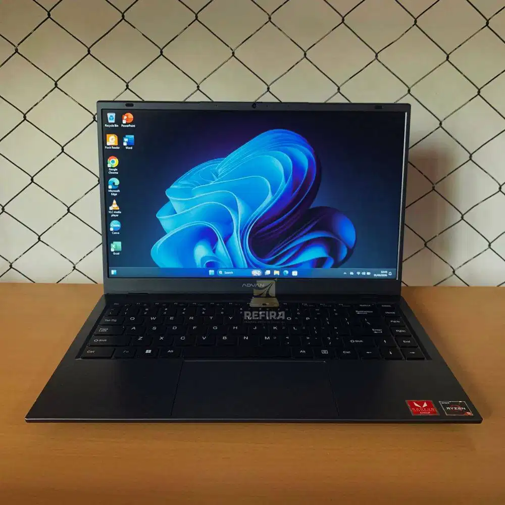 Advan Workmate 14 / Ryzen 5 3500U / 8GB / SSD 256GB / WIN 11