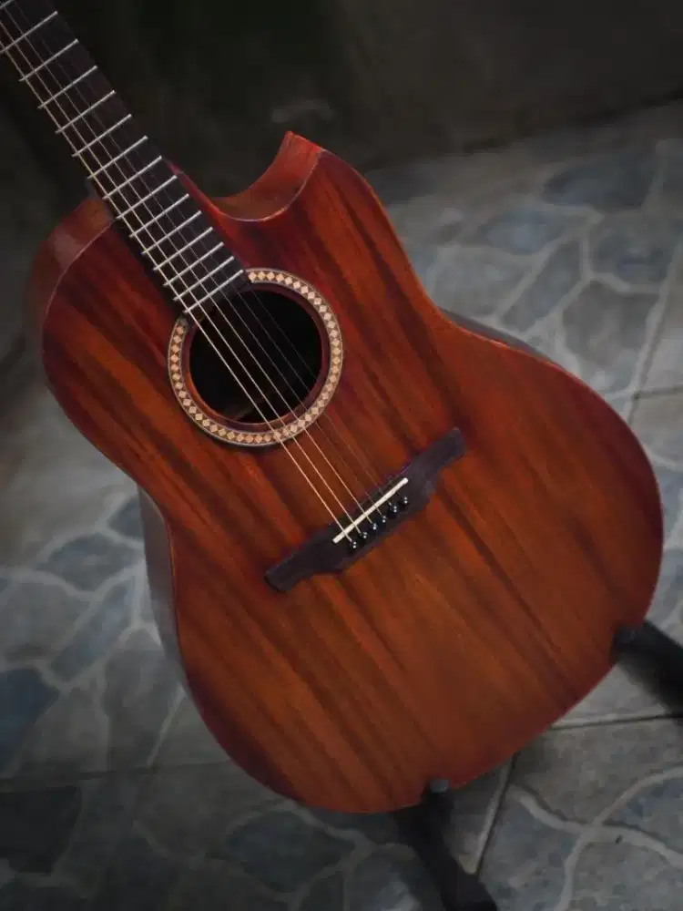 Gitar akustik handmade All solid