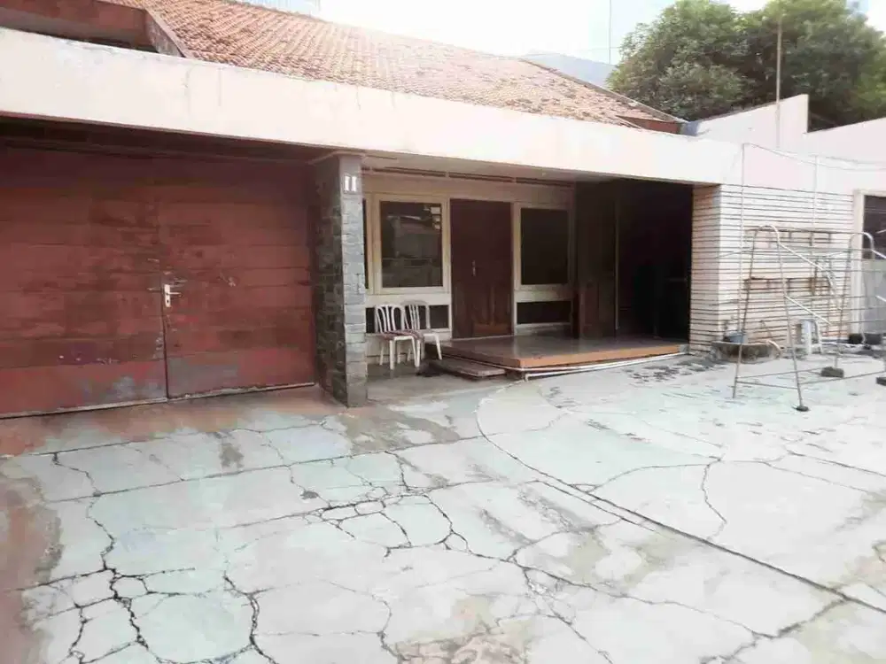 DIJUAL TANAH DAN RUMAH LAMA (HITUNG TANAH) DI KARET KUNINGAN, SETIABUDI JAKSEL