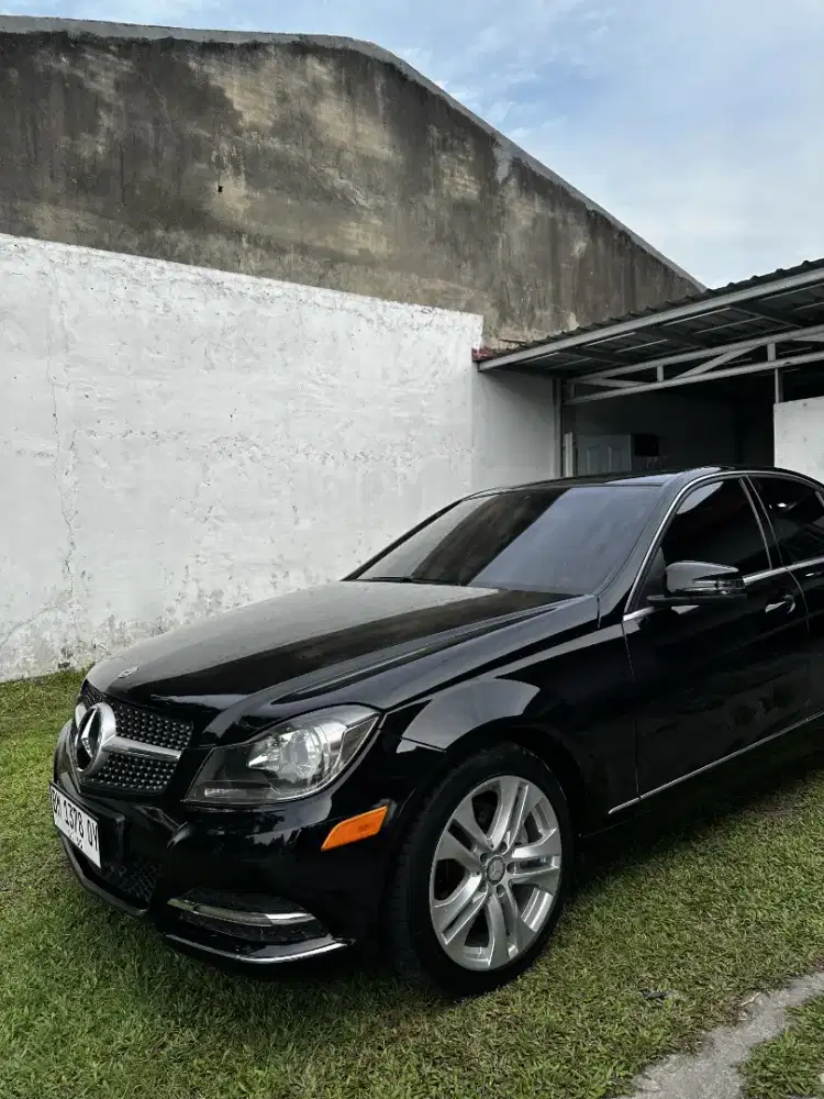 Mercedez 2014 C200