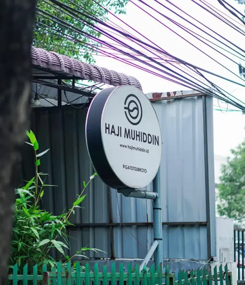 Lowongan Kerja Waiter/Waitress/Asisten Bar