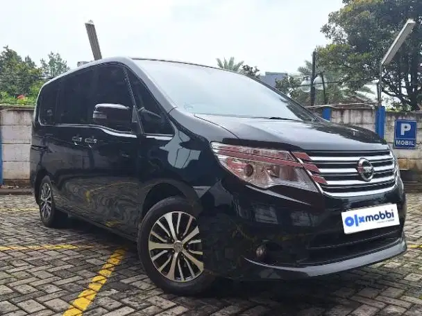 TERMURAH Nissan Serena 2.0 Bensin-AT 2017 SXP B