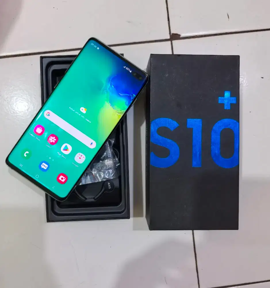 SAMSUNG S10 PLUS
