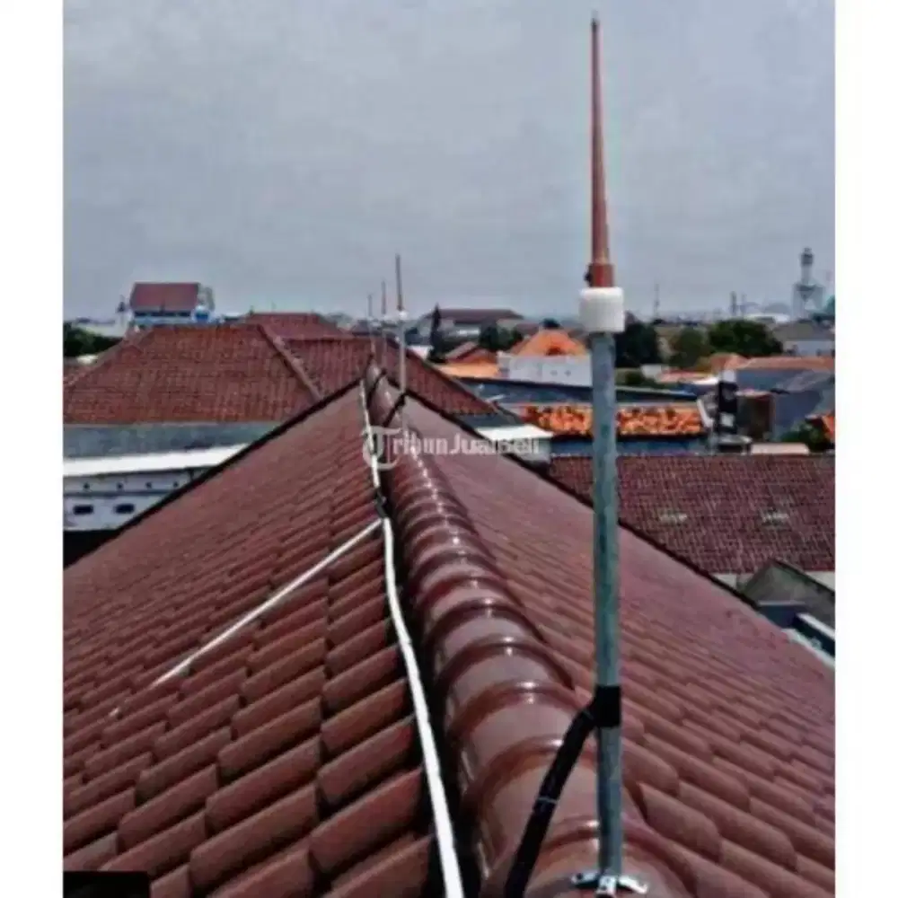 Tukang pemasangan Anti petir komvesional garansi