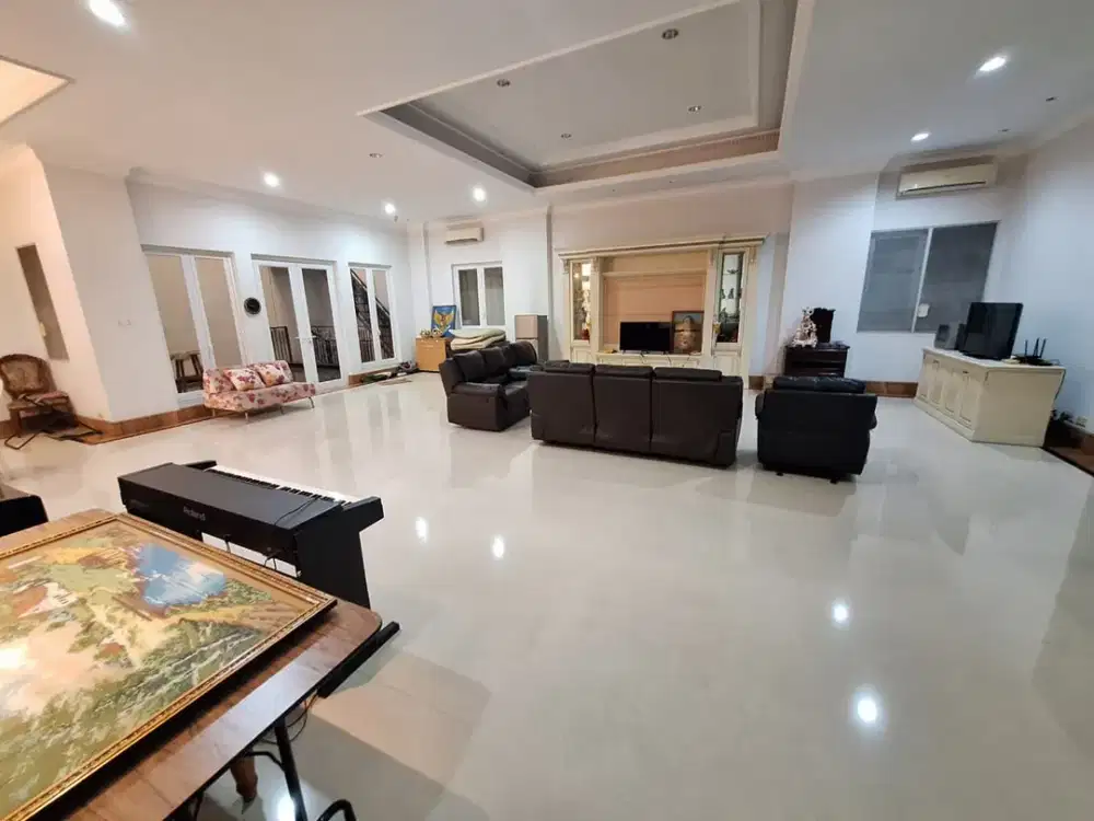 Dijual Rumah Mewah di Bukit Gading Villa , Kelapa Gading