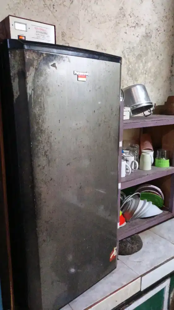 Kulkas Panasonic