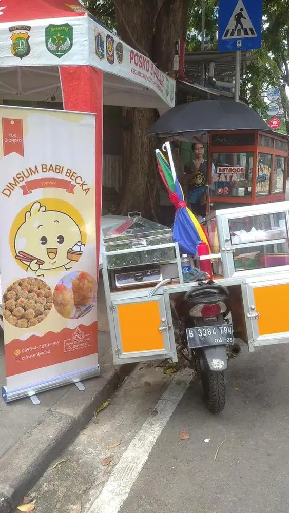 KARYAWAN JUALAN SIOMAY