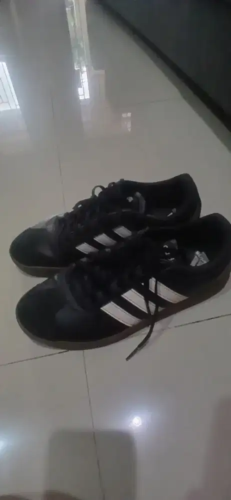 Jual spatu adidas
