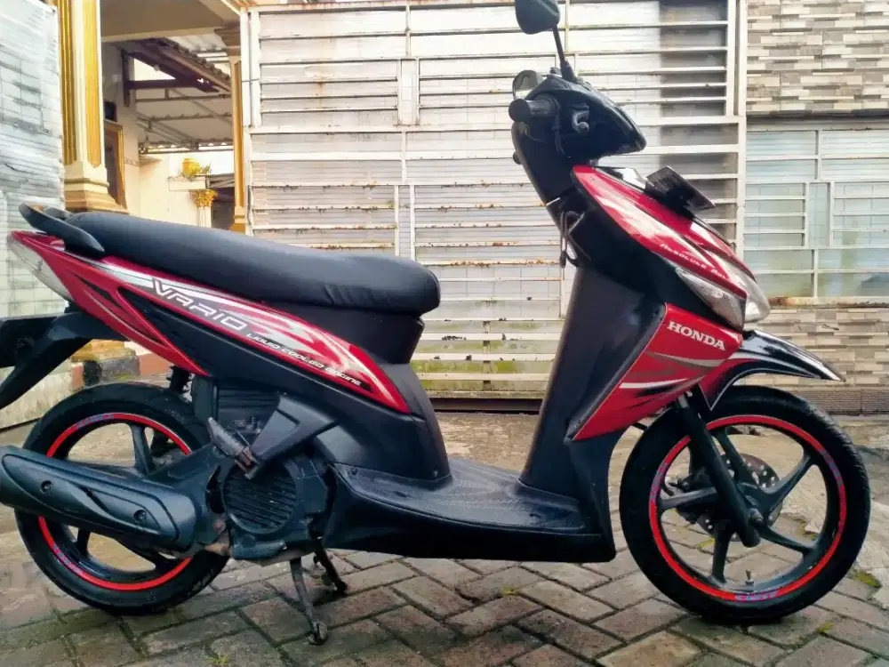 Honda Vario lengkap motor sehat walafiat keterangan detail dibawah