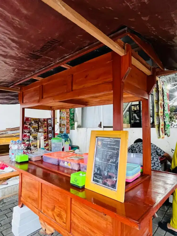 Gerobak usaha paket bangku dan meja