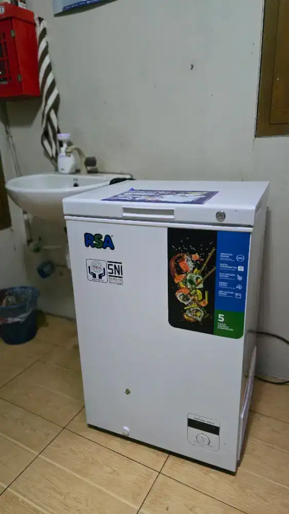 Jual Chest Freezer RSA jarang dipakai