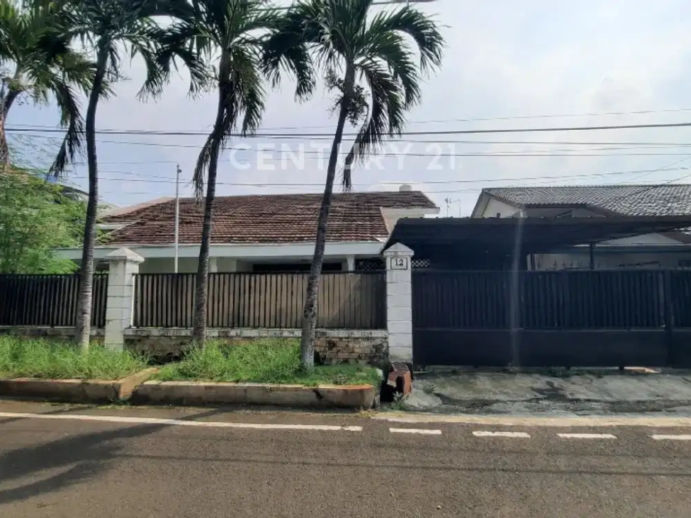 Rumah 2 Lantai Parkiran Luas Di Cempaka Putih