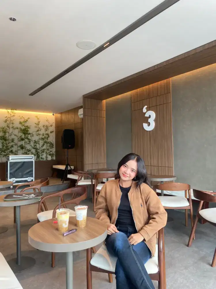 Mencari pekerjaan sebagai sales advisor atau BA,dll