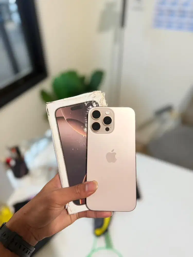 iPhone 16 Pro Max 256GB iBox Fullset Like New Garansi On