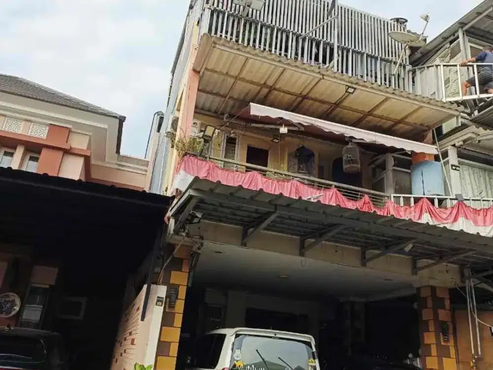 Rumah minimalis Kota Wisata Cibubur