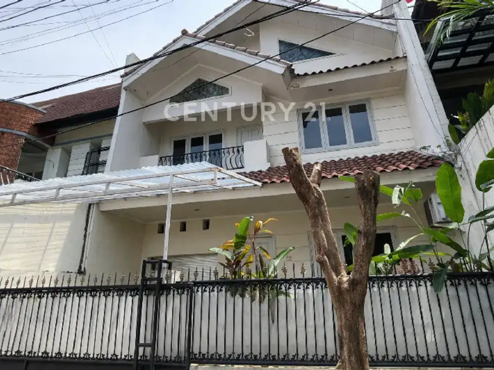 Rumah 2 Lantai Di Belakang Mall Pondok Indah