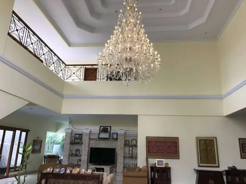 Rumah lux di menteng Jakarta Pusat