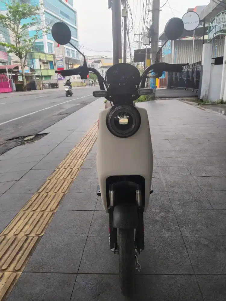 Dijual sepeda listrik merk goda ngeces cepat bening banar