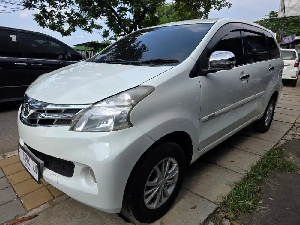XENIA R DLX AT MATIC 2015
