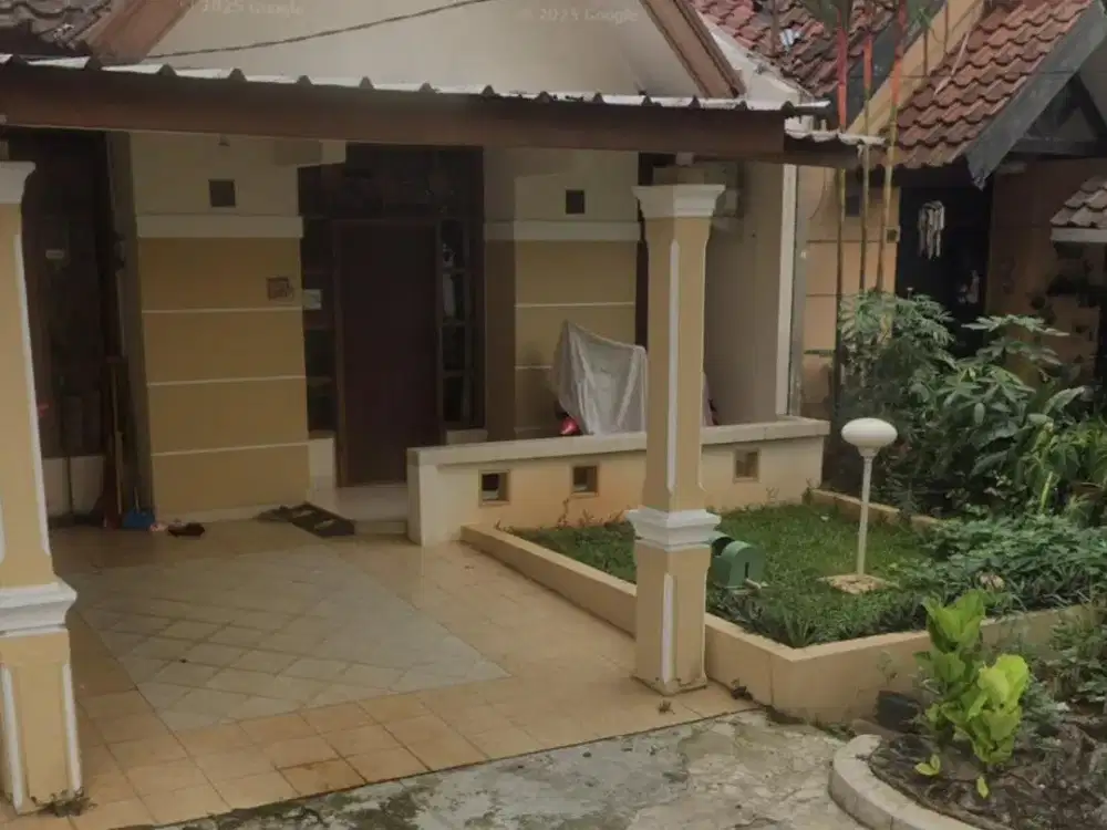 Fehh. Rumah disewakan di Taman Beverly Lippo Cikarang