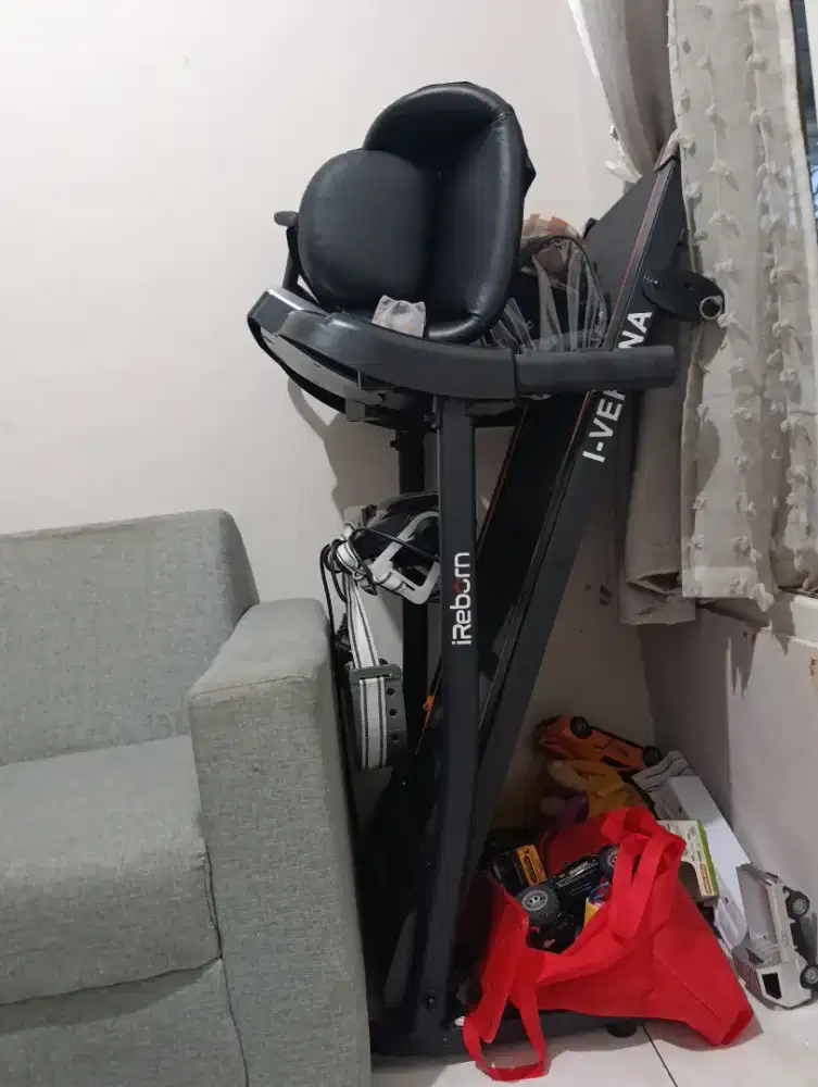 Dijual Treadmill I Reborn Verona – Kondisi Jarang Dipakai