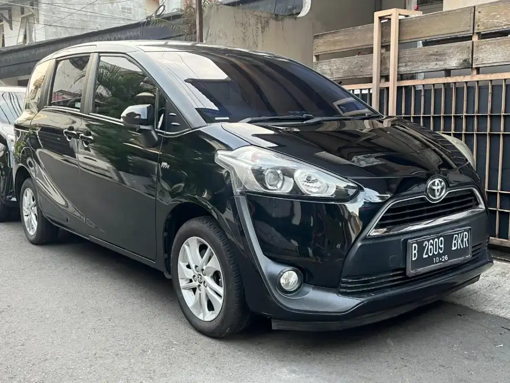 Km60rb sienta matic G 2016 tgn 1 dr baru 2017