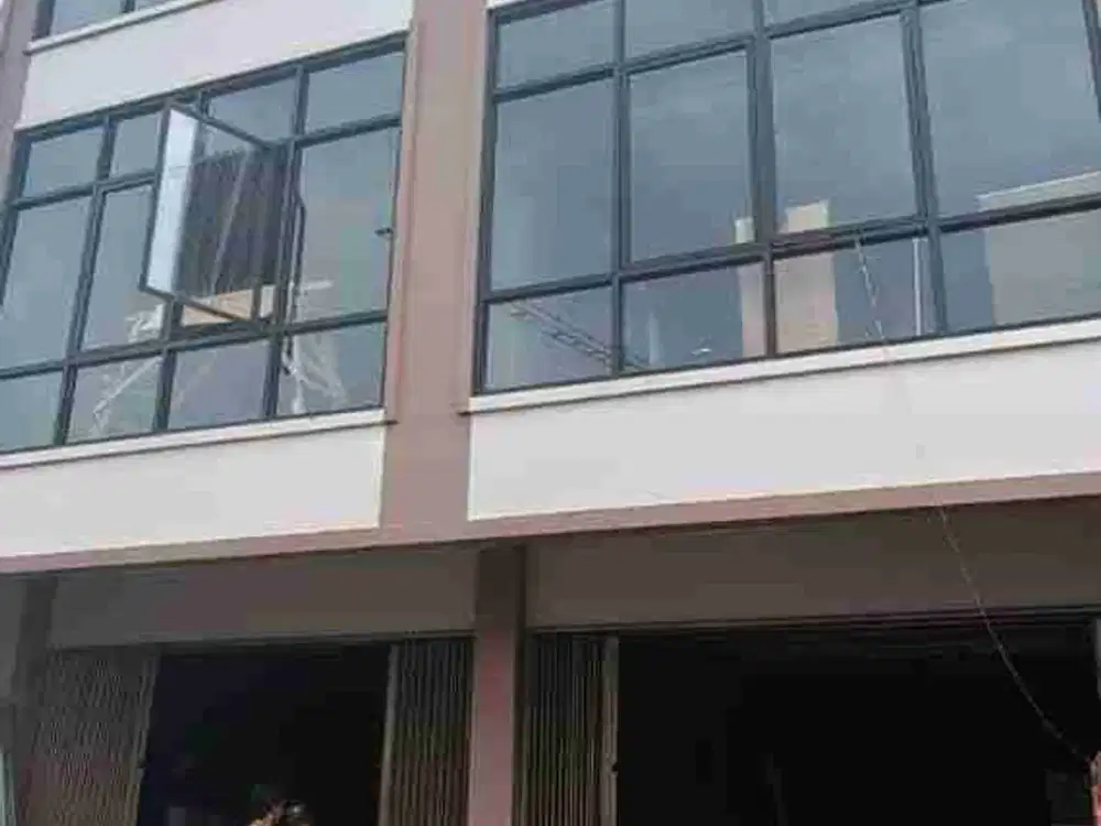 Disewakan ruko bangunan baru 2 unit jalan raya utama pondok kopi