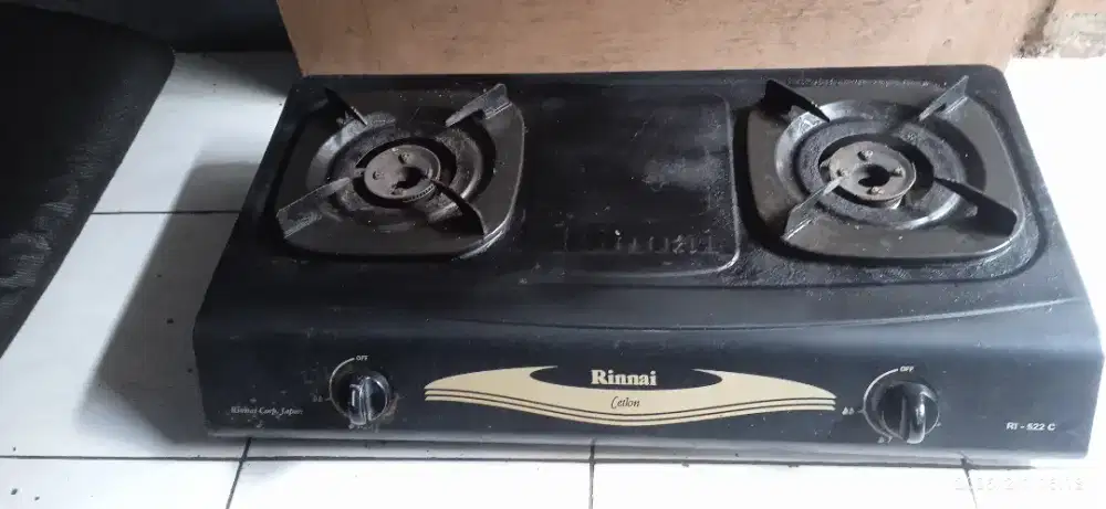 Kompor gas RINNAI 2 tungku RI522C
