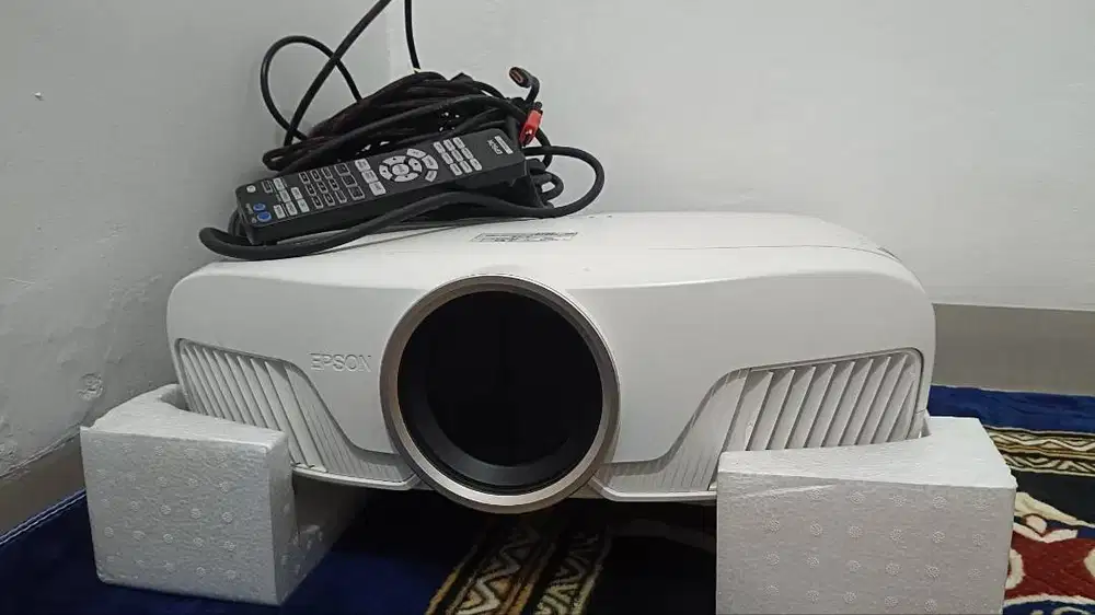 Jual proyektor type ch-tw7400