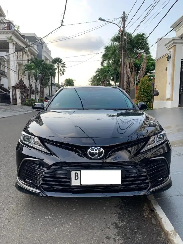 TOYOTA CAMRY 2.5 V AUTOMATIC 2023 (KM 15 RB SERVICE RECORD)