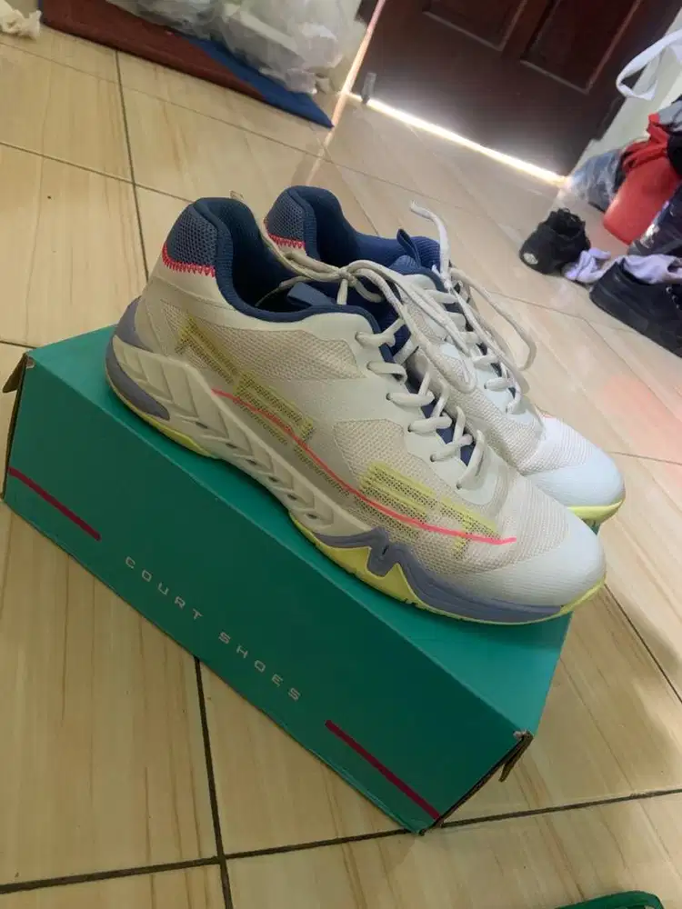 Sepatu Badminton Felet Lumora