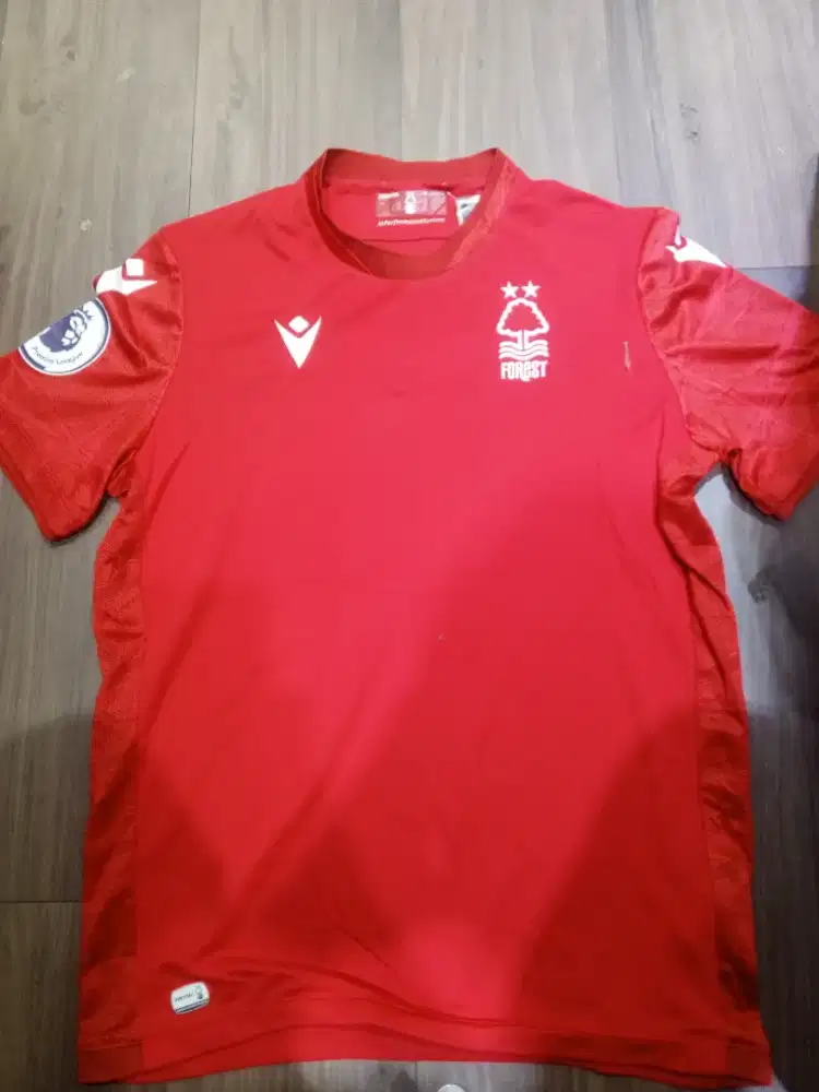 jersey Home Macron Nottingham Forest FC 2022-2023. 