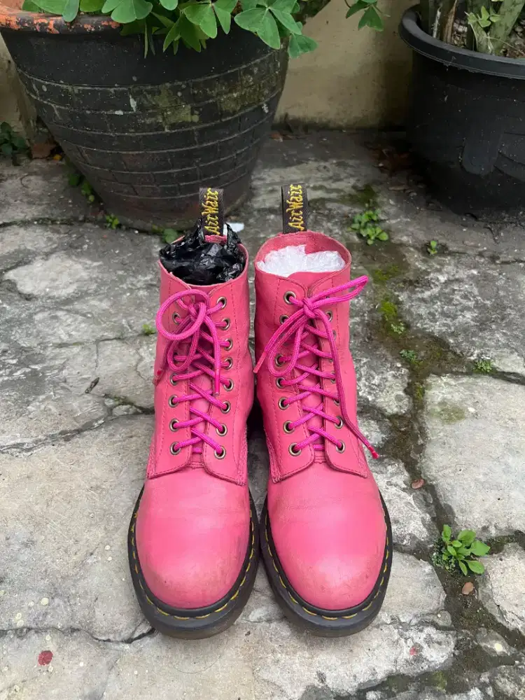 docmart 1460 pascal pink size 5