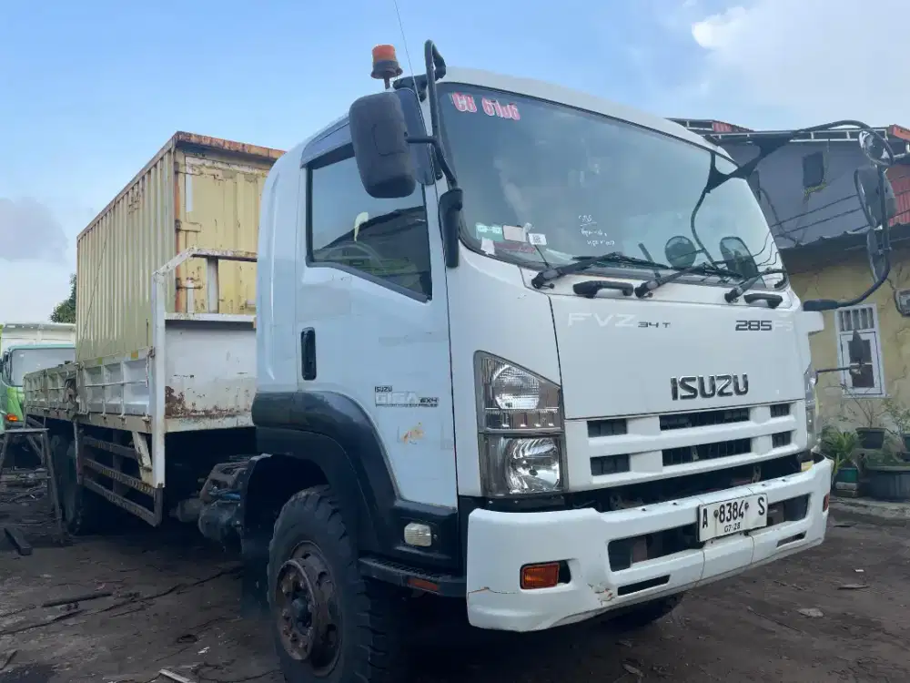 Isuzu FVZ 285 ps tronton 6x4 bak besi long 9.6 m tahun 2018