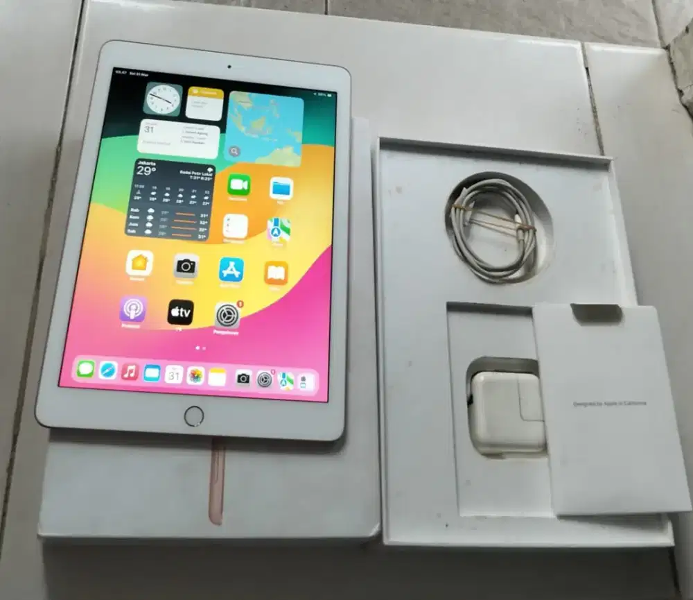 iPad Generasi 6 fullset Gold 32 GB Wifi only No minus