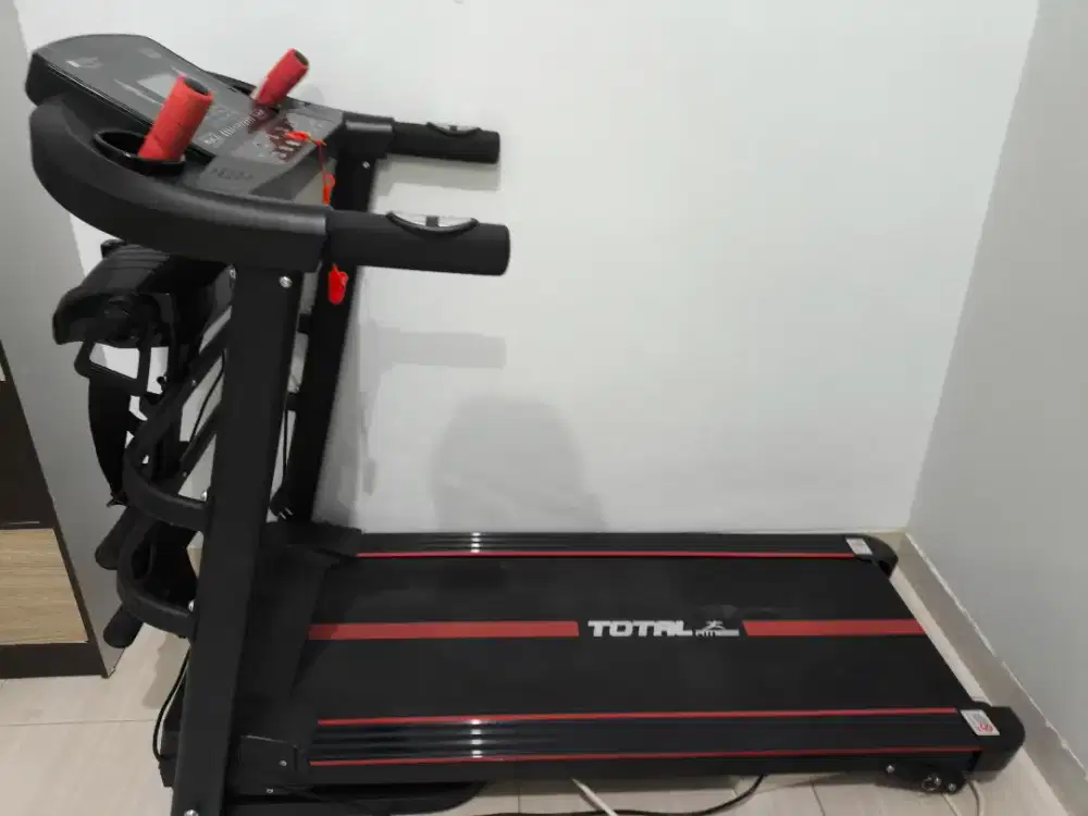 Treadmill Total Fitness Multifungsi - Jarang dipakai dijual murah