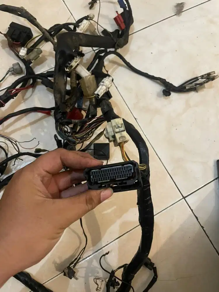 Kabel Body Aerox 155 Bekas