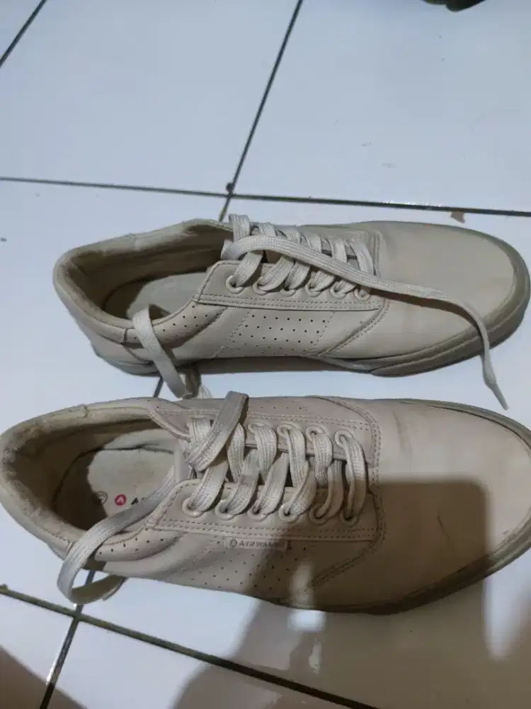 Sepatu Airwalk Second
