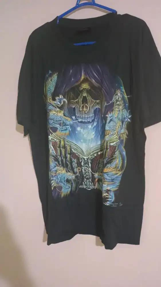 Kaos glow in the dark ukuran L 3 pcs