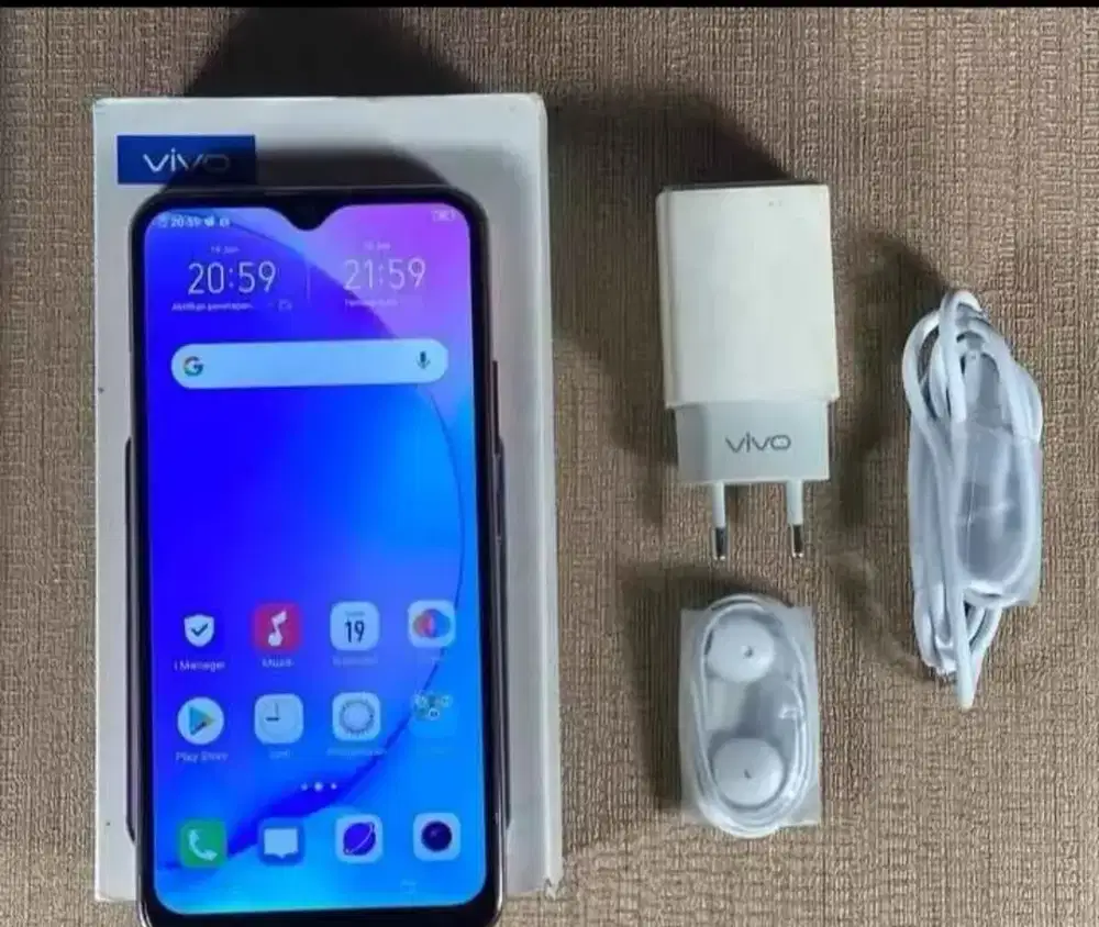 Jual hp vivo y17 8/256 nominus lengkap 1.100.000 nego