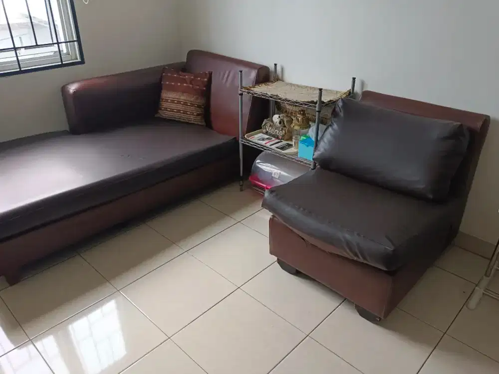 Dijual sofa panjang dan kecil