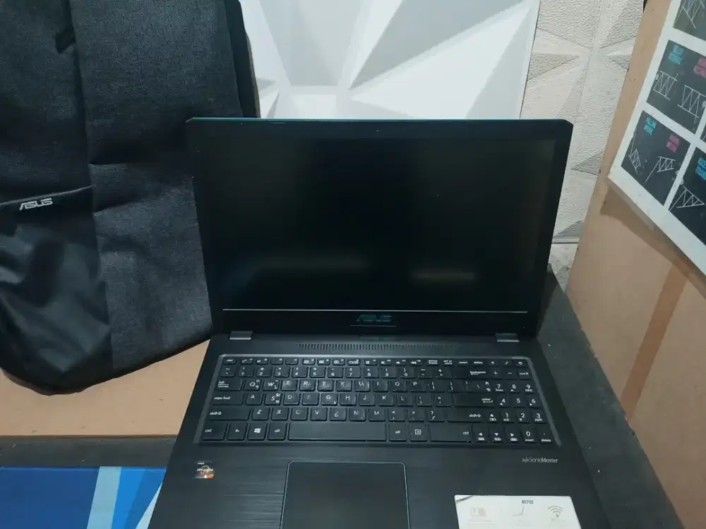 Laptop Asus Ryzen 5 Dual VGA GTX 1050