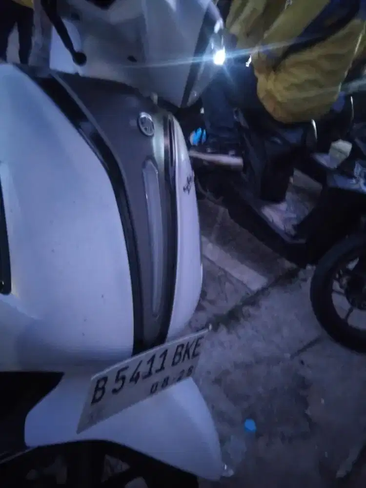 Izin. Ingin menjual motor