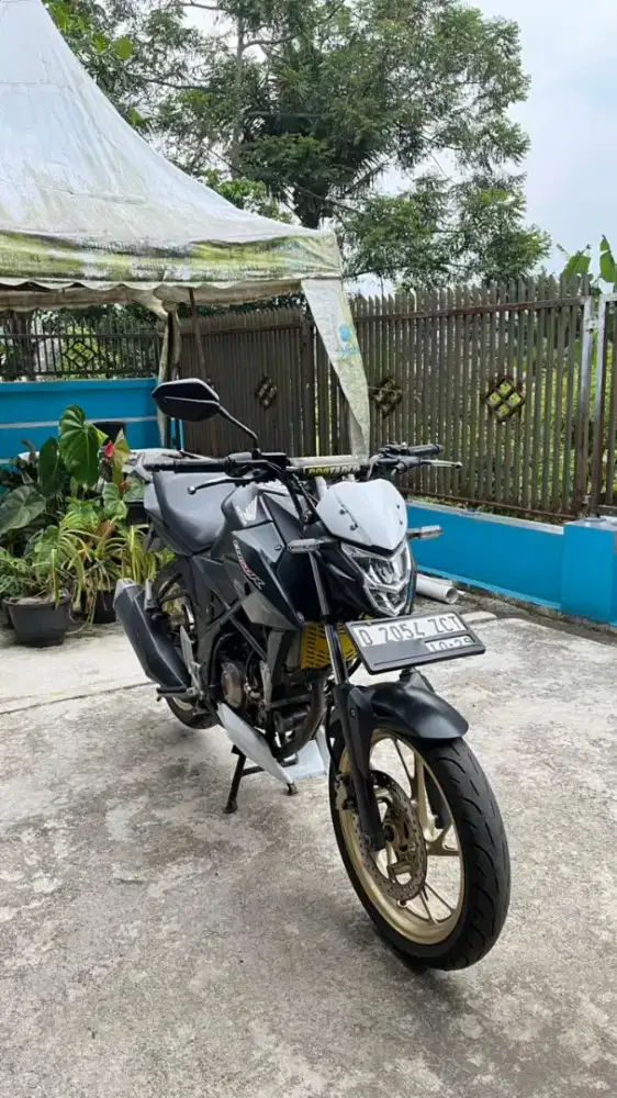 DIJUAL Honda CB150R 2017 Special Edition (Dof)
Kondisi Istimewa