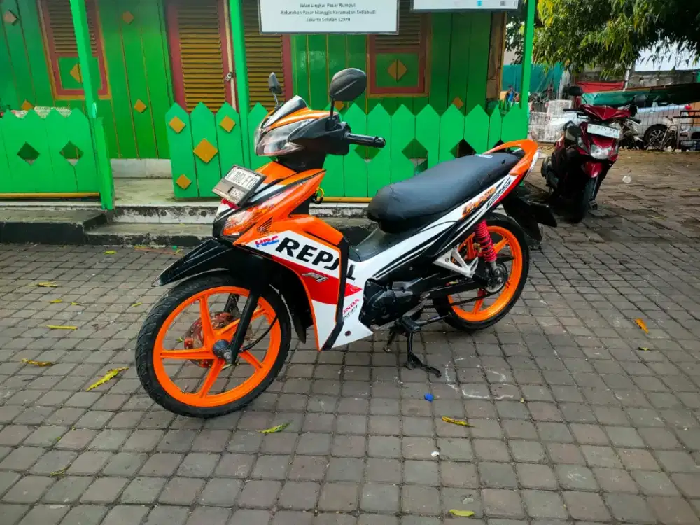 Honda Blade Repsol 125cc Pajak Hidup Tahun 2015